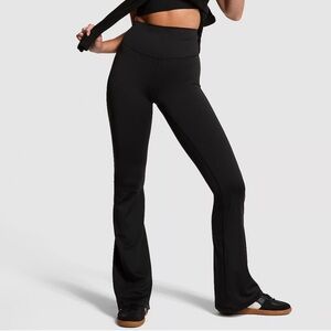 Victoria secret pink relay flare leggings size medium